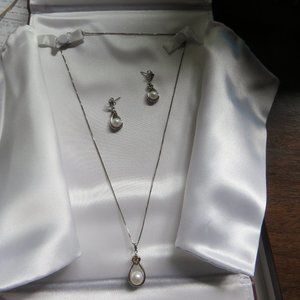 Necklace, earring set-silver and pearls, 18" new
